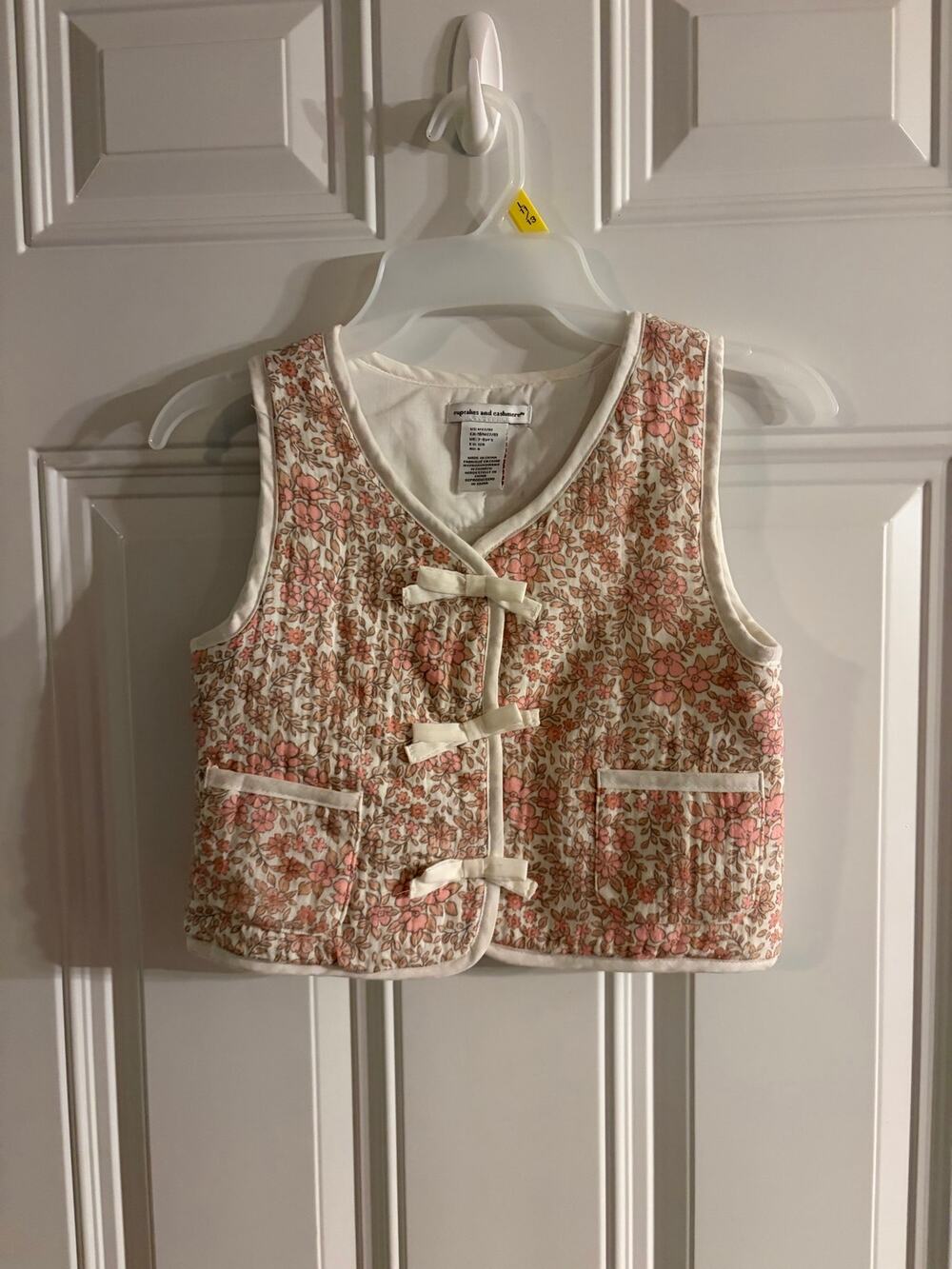 Girls Cupcakes and Cashmere Vest Size (M-7/8)